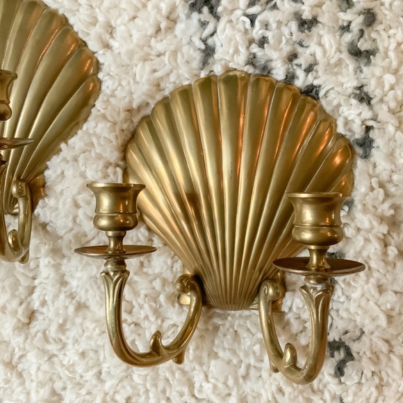 ✨SOLD✨Vintage Solid Brass Seashell Wall Sconce - Picture 6 of 9